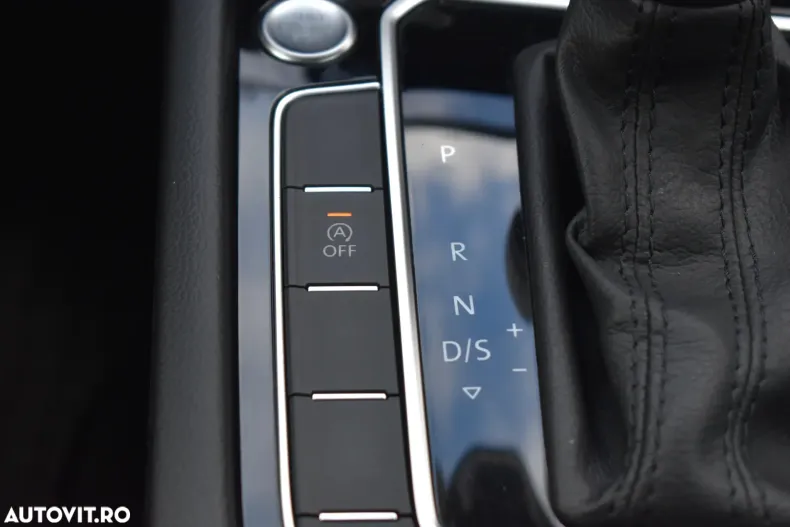 Volkswagen Passat din 2020 cu 42.344 km - oferta VOL160374 - foto 34