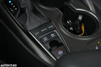 Toyota Camry din 2022 cu 51.680 km - oferta TOY160378 - foto 20
