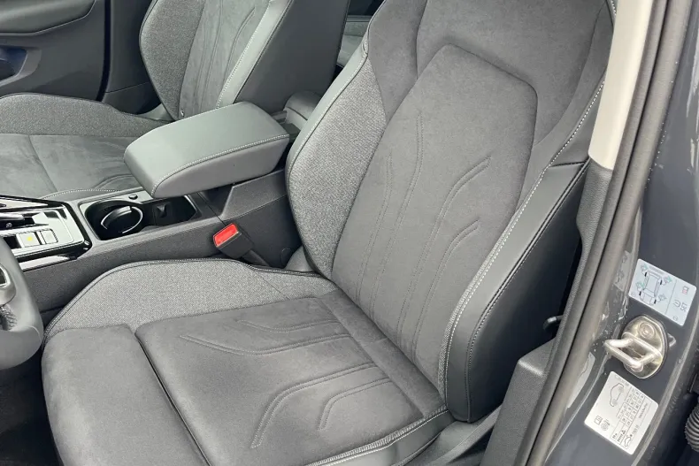 Volkswagen Golf din 2024 cu 18 km - oferta VOL160384 - foto 12