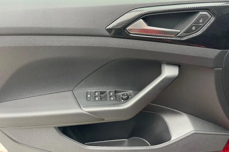 Volkswagen T-Cross din 2025 cu 15 km - oferta VOL160386 - foto 13