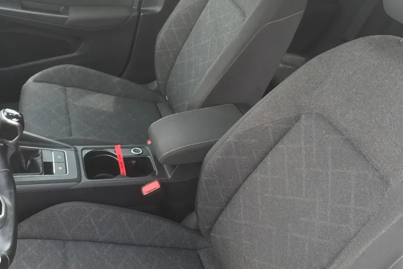 Volkswagen Golf din 2020 cu 78.355 km - oferta VOL160389 - foto 7