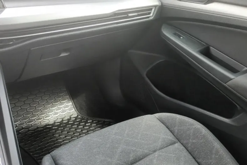 Volkswagen Golf din 2020 cu 78.355 km - oferta VOL160389 - foto 10