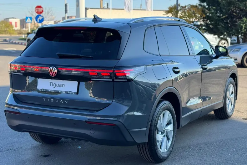 Volkswagen Tiguan din 2025 cu 5 km - oferta VOL160390 - foto 6