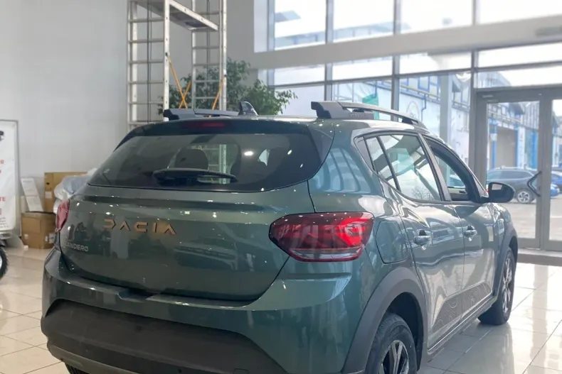 Dacia Sandero Stepway din 2025 cu 8 km - oferta DAC160391 - foto 3