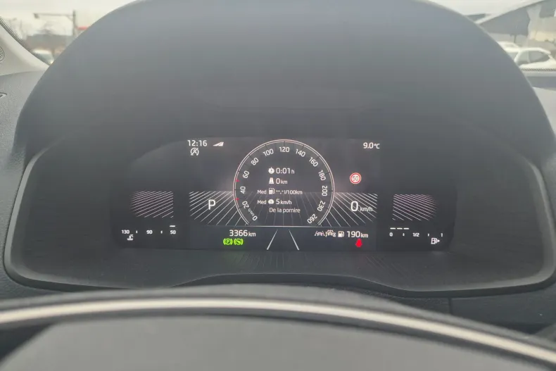 Skoda Karoq din 2025 cu 3.500 km - oferta SKO160395 - foto 8