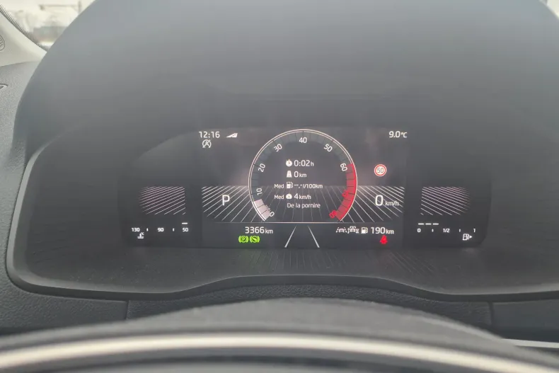 Skoda Karoq din 2025 cu 3.500 km - oferta SKO160395 - foto 10