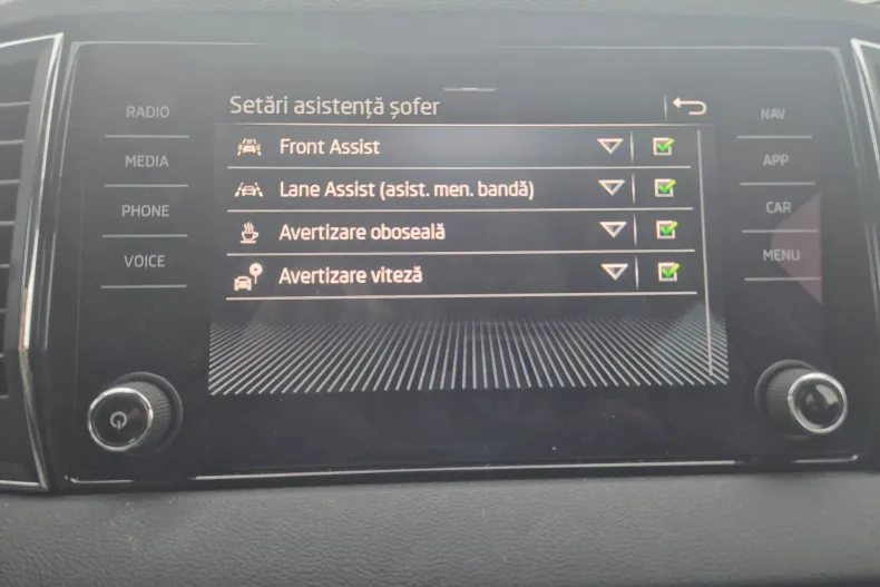 Skoda Karoq din 2025 cu 3.500 km - oferta SKO160395 - foto 17