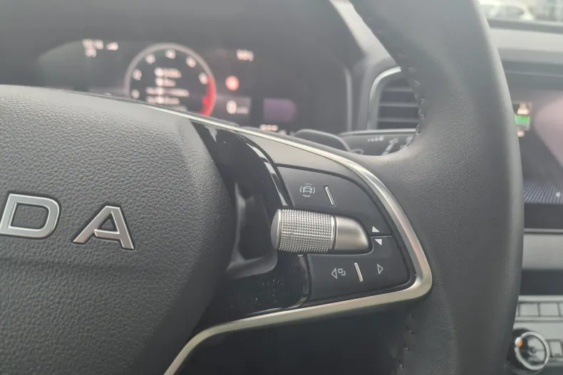 Skoda Karoq din 2025 cu 3.500 km - oferta SKO160395 - foto 19