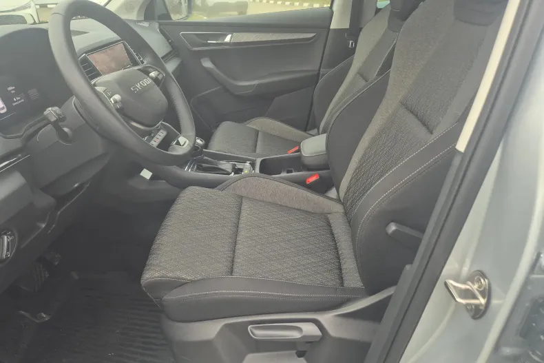 Skoda Karoq din 2025 cu 3.500 km - oferta SKO160395 - foto 24