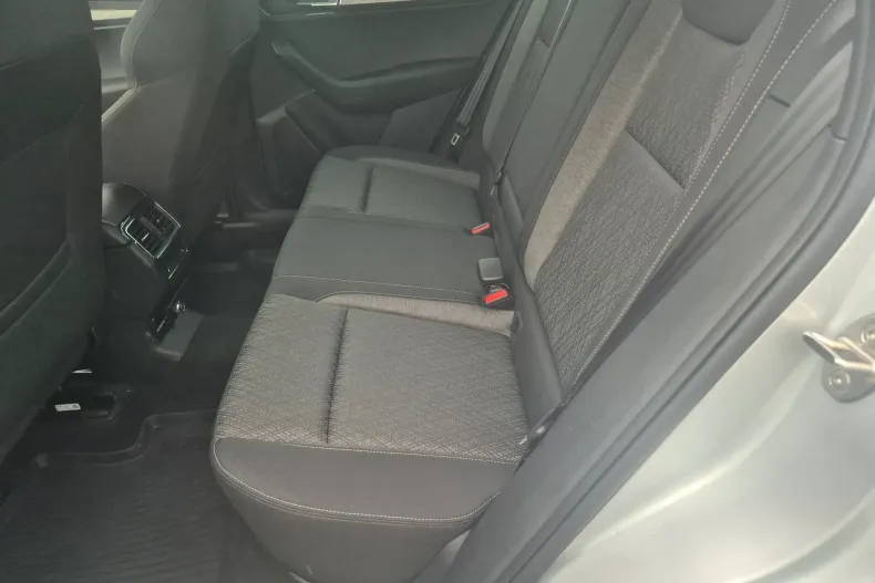 Skoda Karoq din 2025 cu 3.500 km - oferta SKO160395 - foto 26