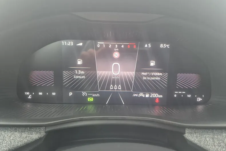 Skoda Kamiq din 2025 cu 3.450 km - oferta SKO160396 - foto 9