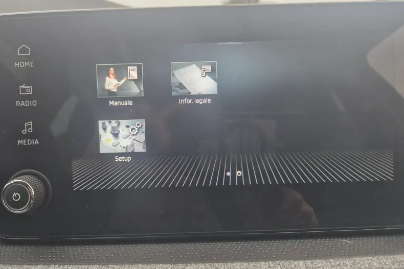 Skoda Kamiq din 2025 cu 3.450 km - oferta SKO160396 - foto 15