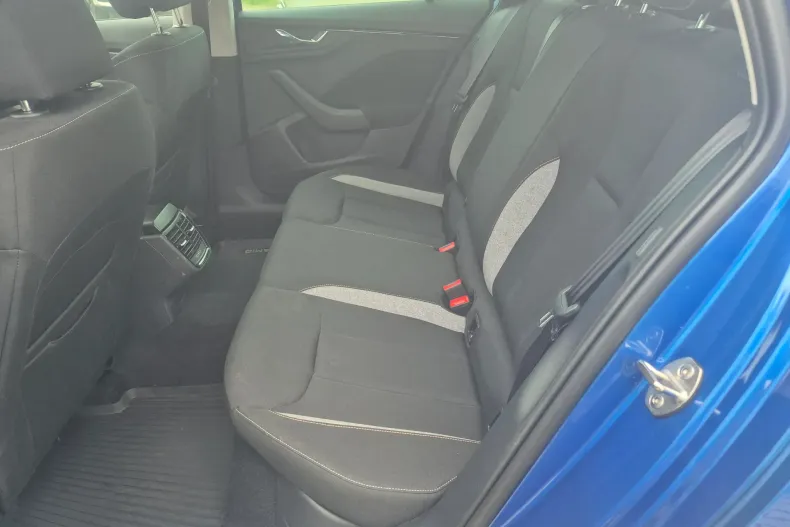 Skoda Kamiq din 2025 cu 3.450 km - oferta SKO160396 - foto 31