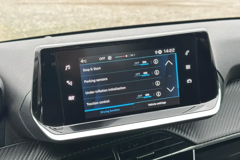 Peugeot 208 din 2023 cu 76.000 km - oferta PEU160397 - foto 26