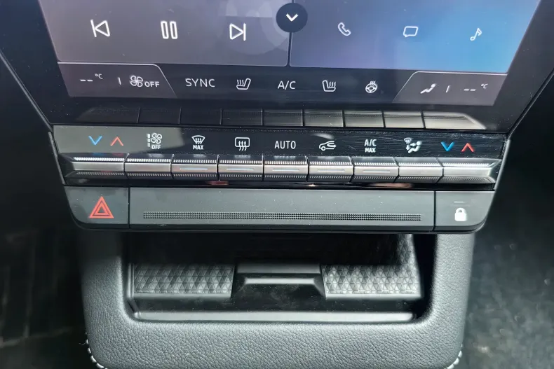 Renault Megane din 2023 cu 10 km - oferta REN160402 - foto 17