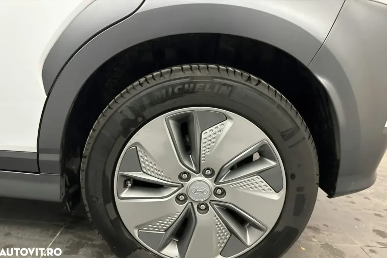 Hyundai KONA din 2020 cu 36.250 km - oferta HYU160424 - foto 11