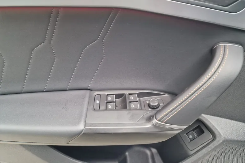 Cupra Leon din 2022 cu 59.985 km - oferta CUP160429 - foto 9