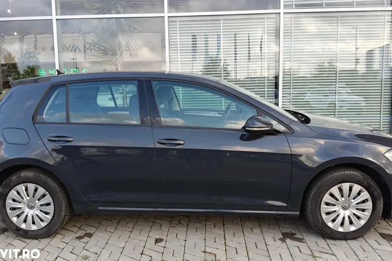 Volkswagen Golf din 2020 cu 39.392 km - oferta VOL160432 - foto 4