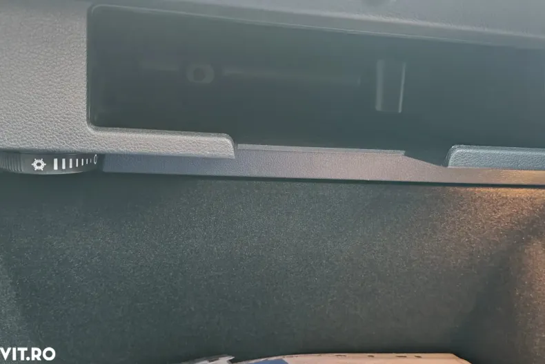 Volkswagen Golf din 2020 cu 39.392 km - oferta VOL160432 - foto 23