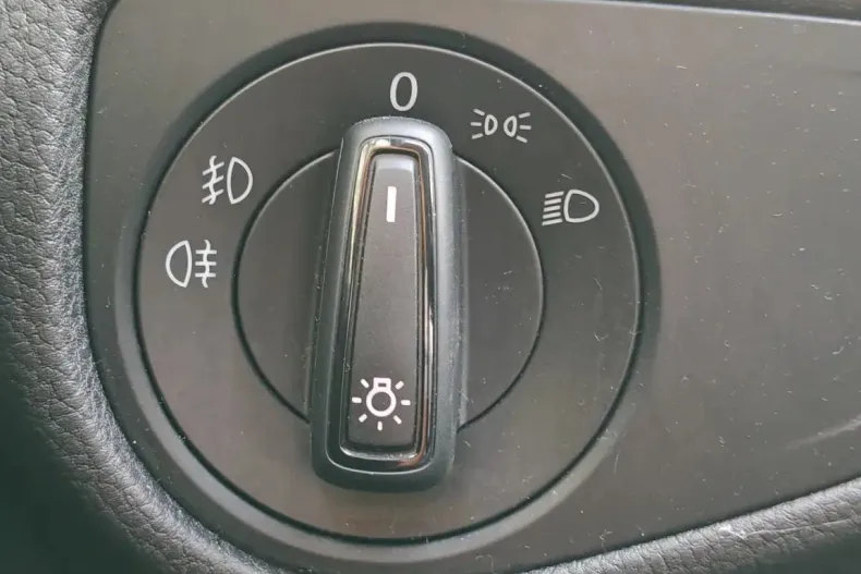 Volkswagen Golf din 2020 cu 39.392 km - oferta VOL160432 - foto 28