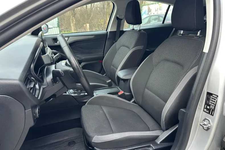 Ford Focus din 2022 cu 87.819 km - oferta FOR160443 - foto 11