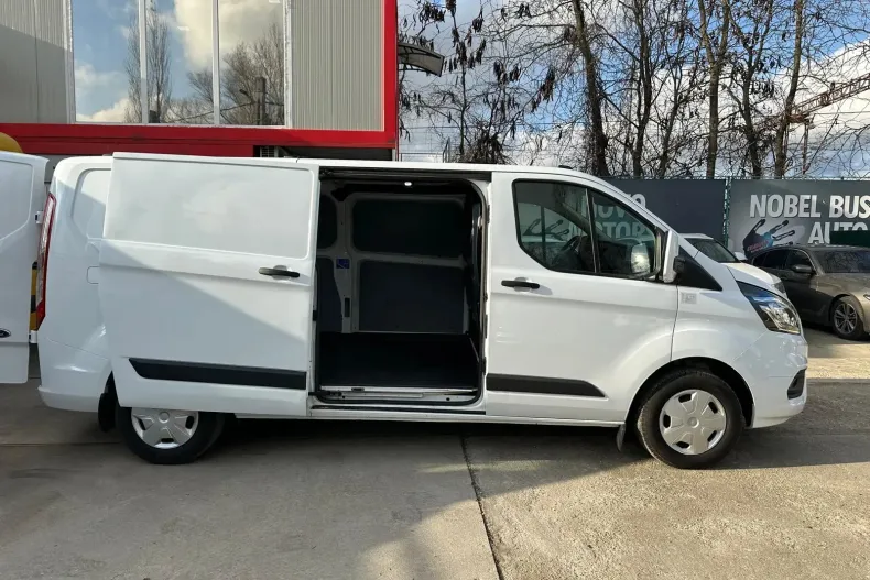 Ford Transit Custom din 2019 cu 68.557 km - oferta FOR160444 - foto 7