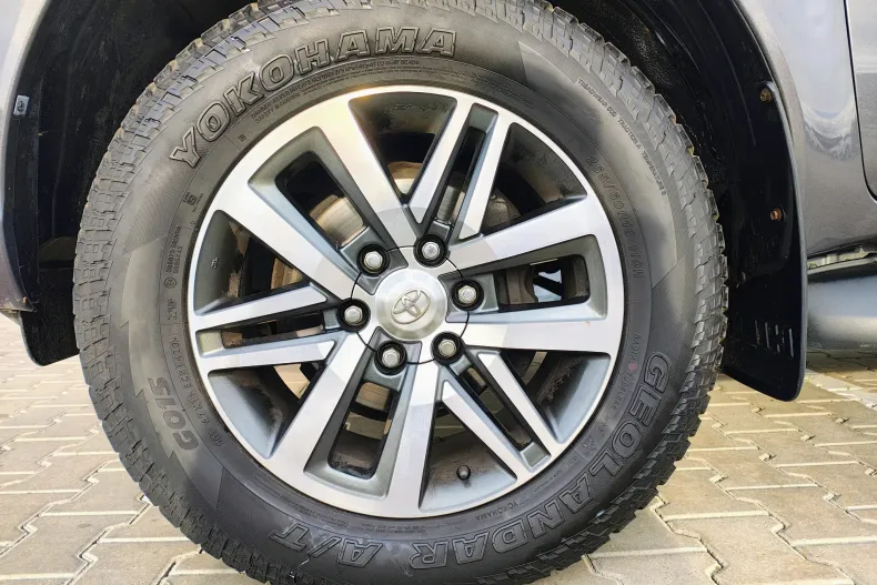 Toyota Hilux din 2019 cu 122.000 km - oferta TOY160445 - foto 4