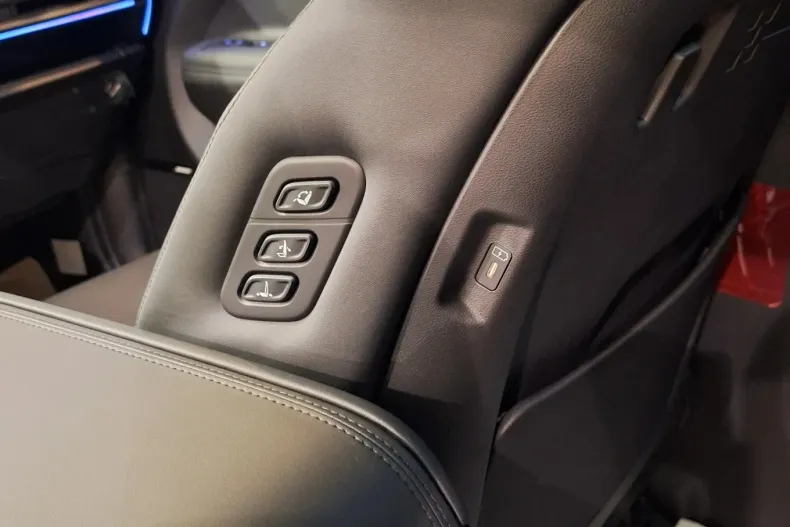 Hyundai SANTA FE din 2025 cu 13 km - oferta HYU160450 - foto 14