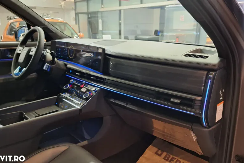 Hyundai SANTA FE din 2025 cu 13 km - oferta HYU160450 - foto 18