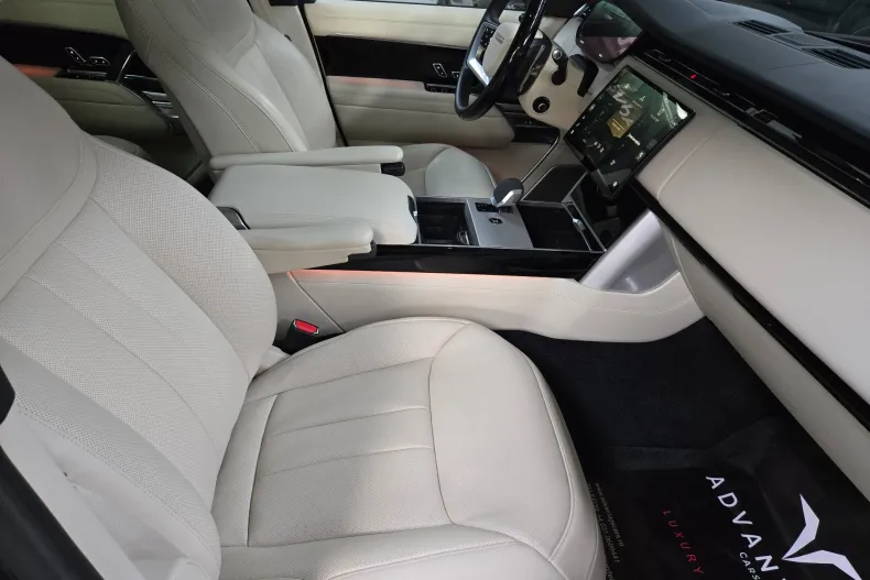 Land Rover Range Rover din 2023 cu 11.000 km - oferta LAN160452 - foto 13