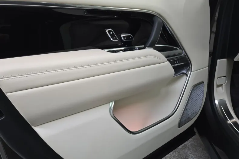 Land Rover Range Rover din 2023 cu 11.000 km - oferta LAN160452 - foto 22