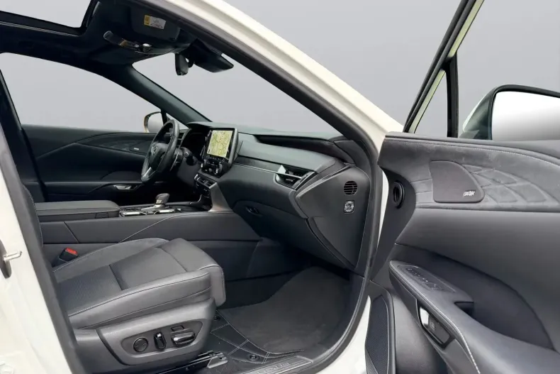 Lexus Seria RX din 2023 cu 46.852 km - oferta LEX160459 - foto 6