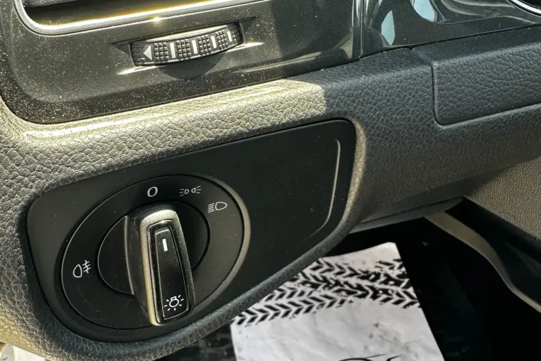 Volkswagen Golf din 2019 cu 162.000 km - oferta VOL160462 - foto 15