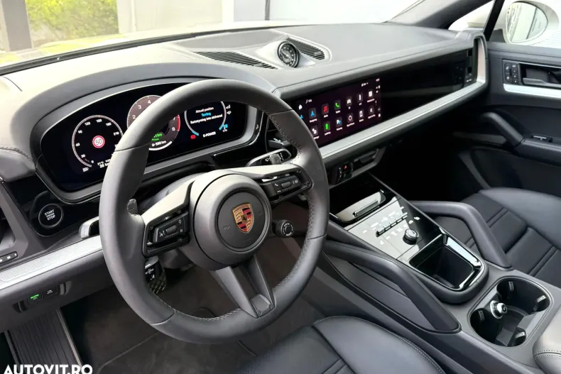 Porsche Cayenne Coupe din 2025 cu 13 km - oferta POR160463 - foto 3