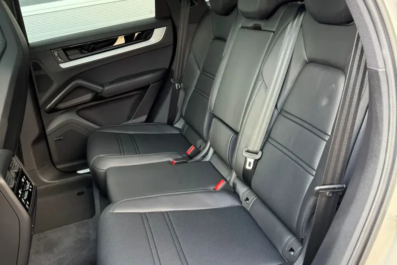 Porsche Cayenne Coupe din 2025 cu 13 km - oferta POR160463 - foto 7