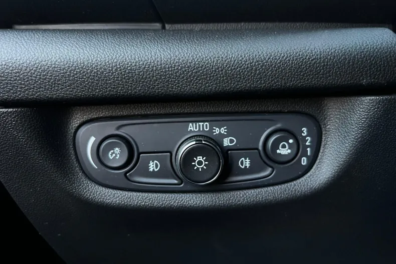 Opel Insignia din 2020 cu 174.611 km - oferta OPE160467 - foto 25