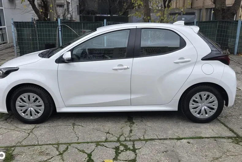 Toyota Yaris din 2021 cu 21.940 km - oferta TOY160469 - foto 4