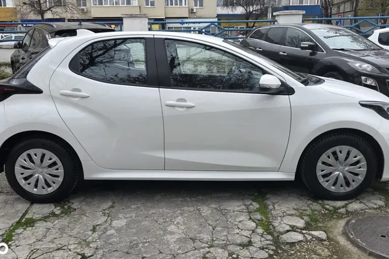 Toyota Yaris din 2021 cu 21.940 km - oferta TOY160469 - foto 8