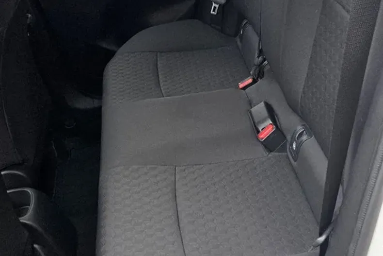 Toyota Yaris din 2021 cu 21.940 km - oferta TOY160469 - foto 16