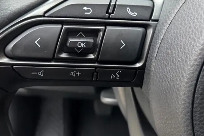 Toyota Yaris din 2021 cu 21.940 km - oferta TOY160469 - foto 17