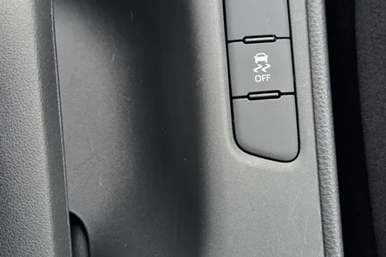 Toyota Yaris din 2021 cu 21.940 km - oferta TOY160469 - foto 19