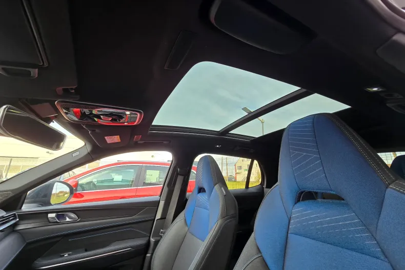 Lynk&Co 01 din 2023 cu 39.700 km - oferta LYN160472 - foto 8