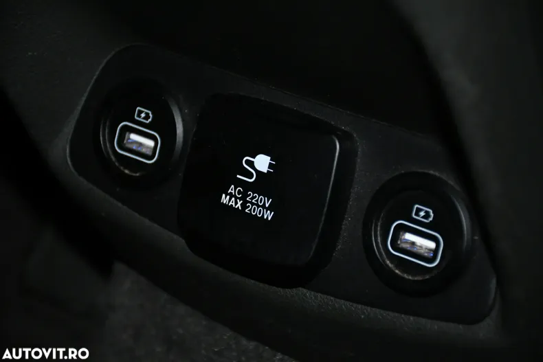 Hyundai SANTA FE din 2021 cu 79.232 km - oferta HYU160479 - foto 37