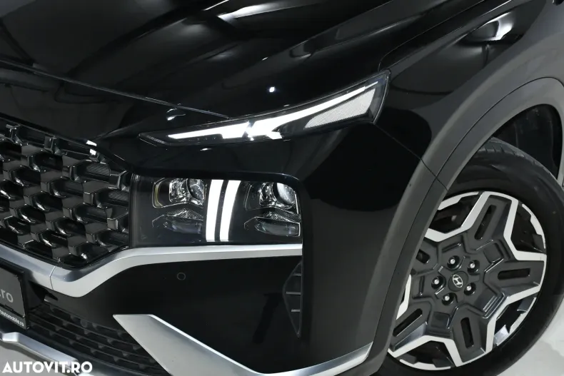 Hyundai SANTA FE din 2021 cu 79.232 km - oferta HYU160479 - foto 38