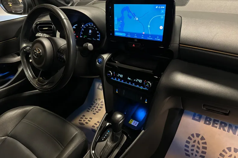 Toyota Yaris Cross din 2021 cu 96.000 km - oferta TOY160483 - foto 12