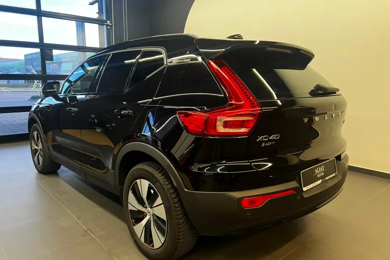 Volvo XC40 din 2023 cu 91.400 km - oferta VOL160487 - foto 3