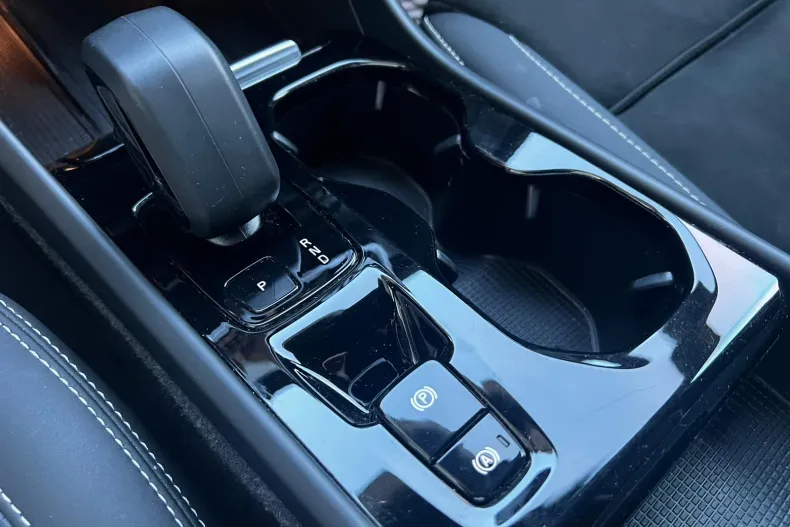 Volvo XC40 din 2023 cu 91.400 km - oferta VOL160487 - foto 13