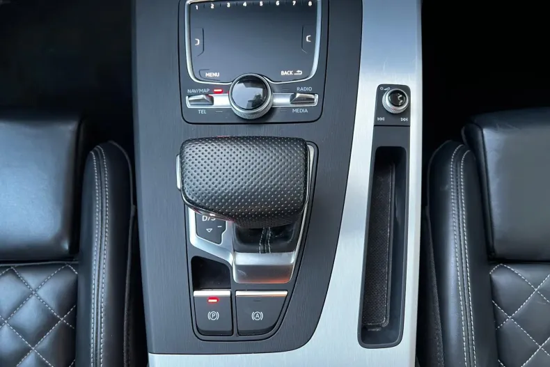 Audi Q5 din 2020 cu 113.800 km - oferta AUD160489 - foto 13