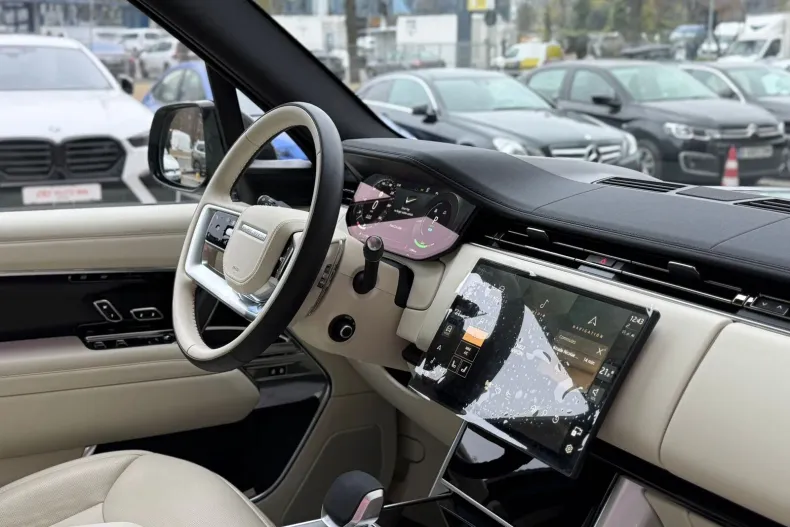 Land Rover Range Rover din 2024 cu 12.944 km - oferta LAN160492 - foto 22