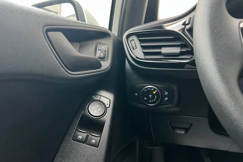 Ford Fiesta din 2022 cu 38.000 km - oferta FOR160501 - foto 19